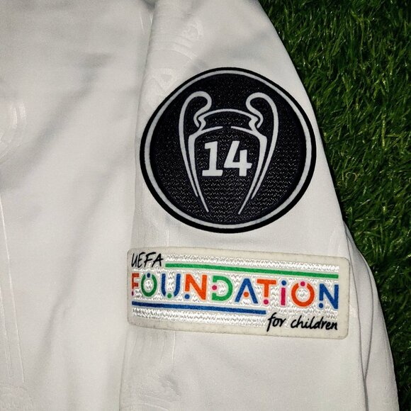 Kroos Real Madrid 2022 2023 UEFA Long Sleeve Soccer Jersey Shirt M SKU# HA2666 - Picture 5 of 8